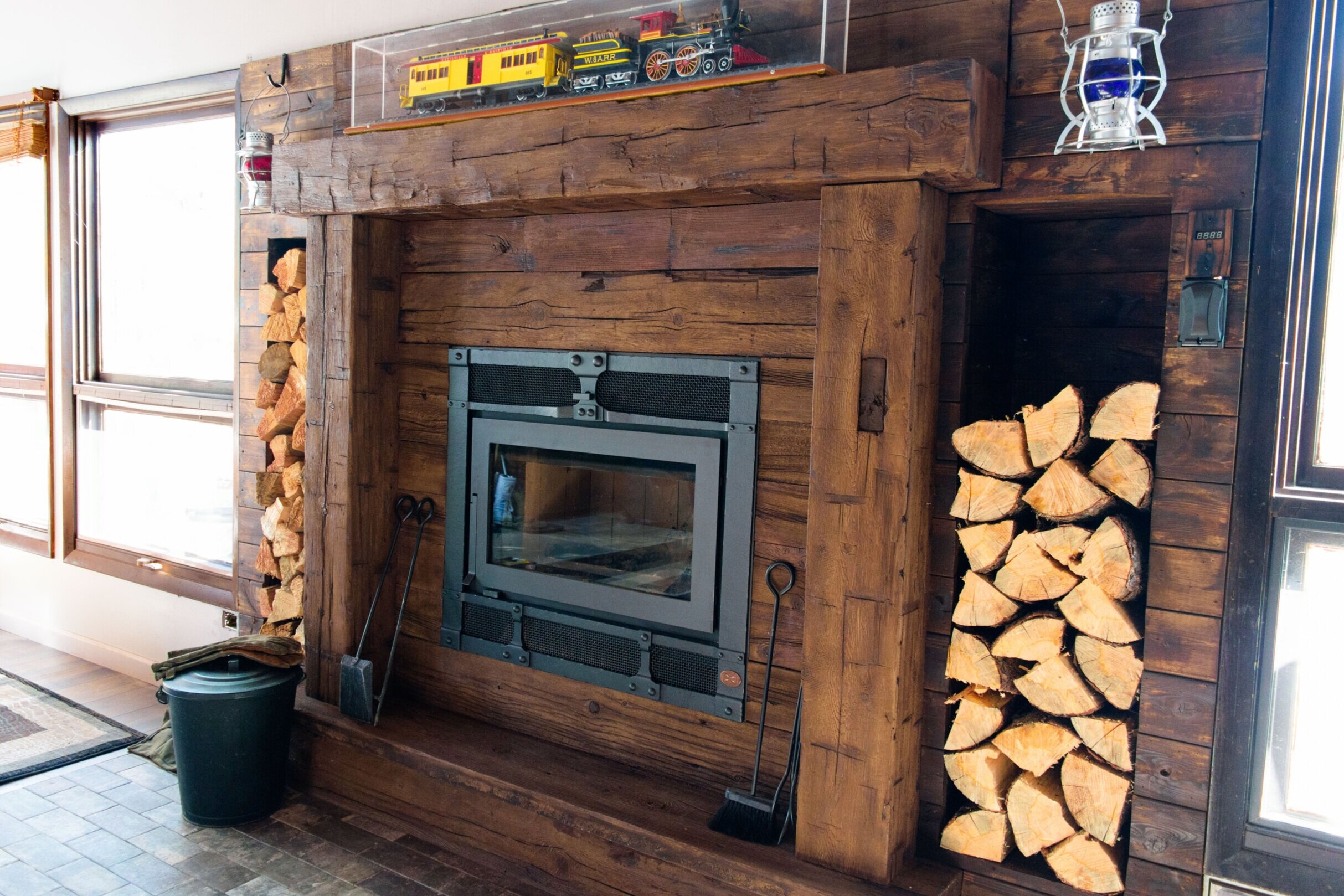 Why Burning Wood is 2020's Hottest Fireplace Trend, Mountain Hearth &  Patio